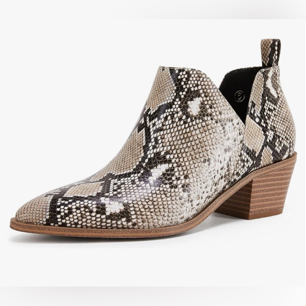 Universal Thread :snake skin print Ankle Boots